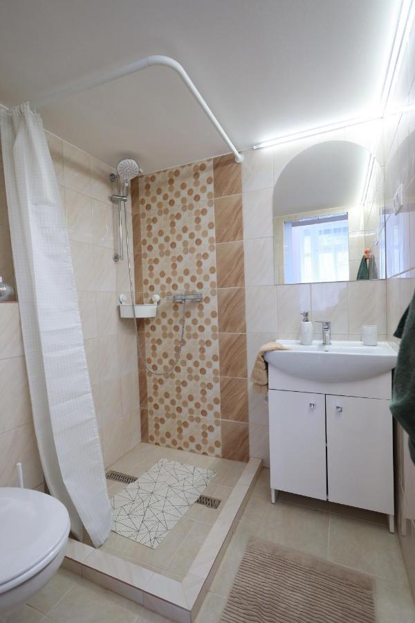 Vito Apartman Eger Zewnętrze zdjęcie