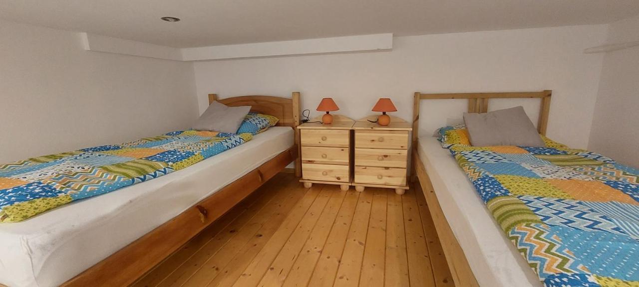 Vito Apartman Eger Zewnętrze zdjęcie